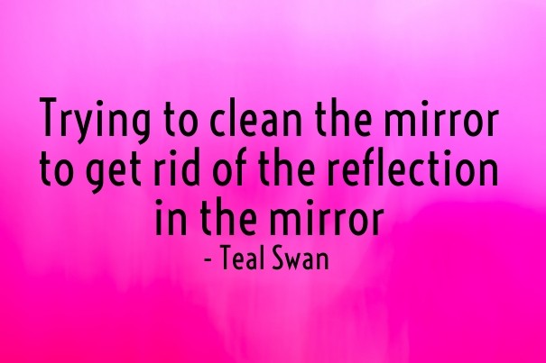 Trying to clean the mirror to get Design 